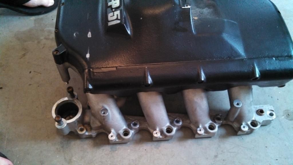 Jeep 225 intake manifold